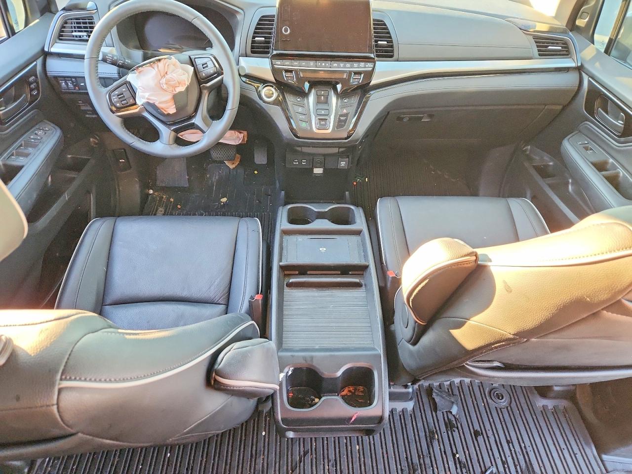 2025 HONDA ODYSSEY TOURING photo 8