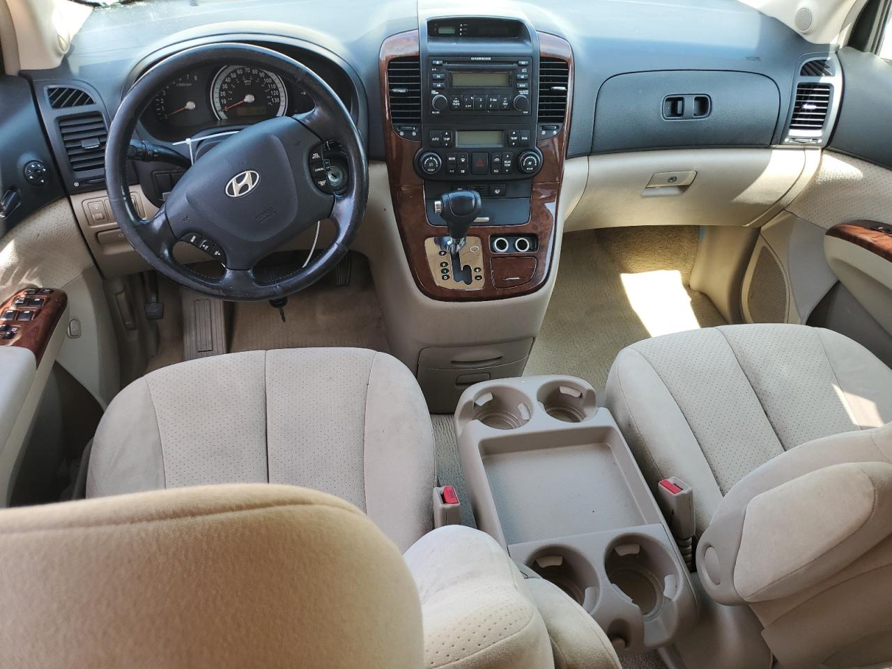 2007 HYUNDAI ENTOURAGE GLS photo 8