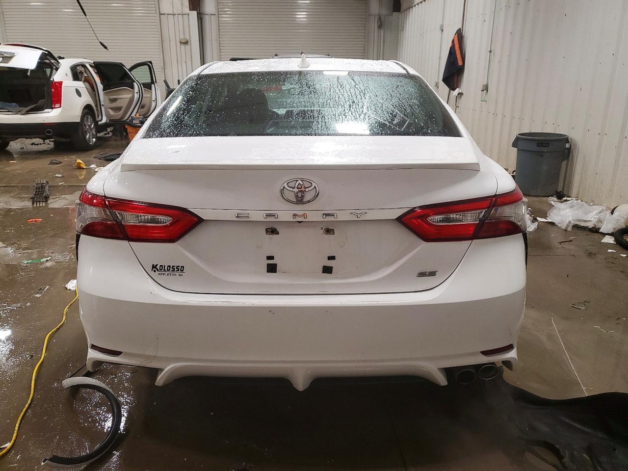 2019 TOYOTA CAMRY L photo 6