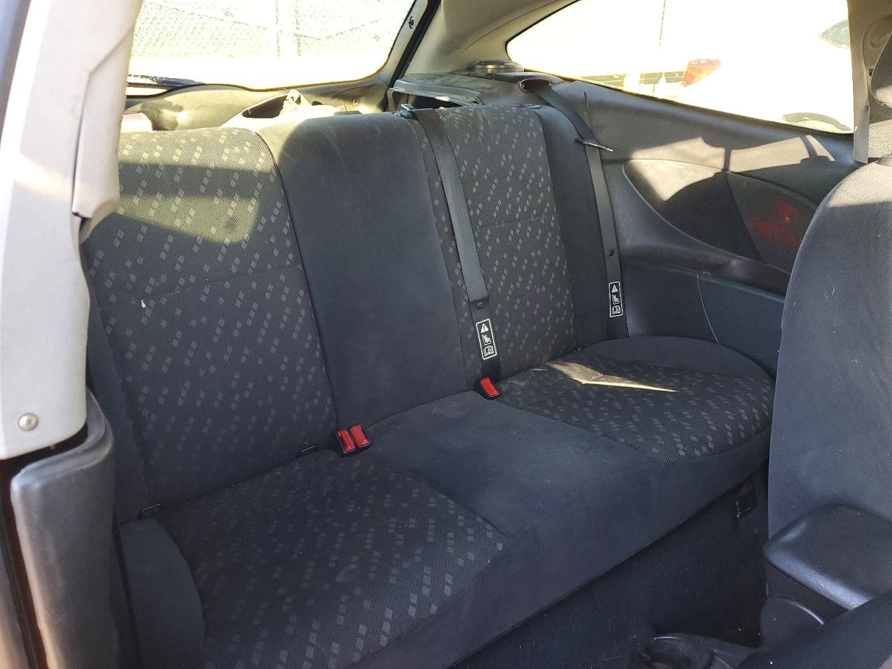 2001 FORD FOCUS ZX3 photo 10