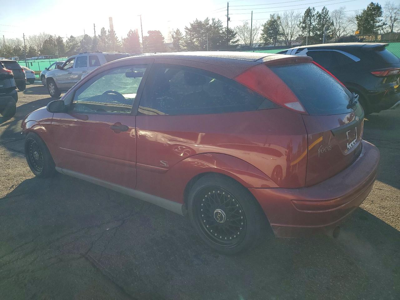 2001 FORD FOCUS ZX3 photo 2