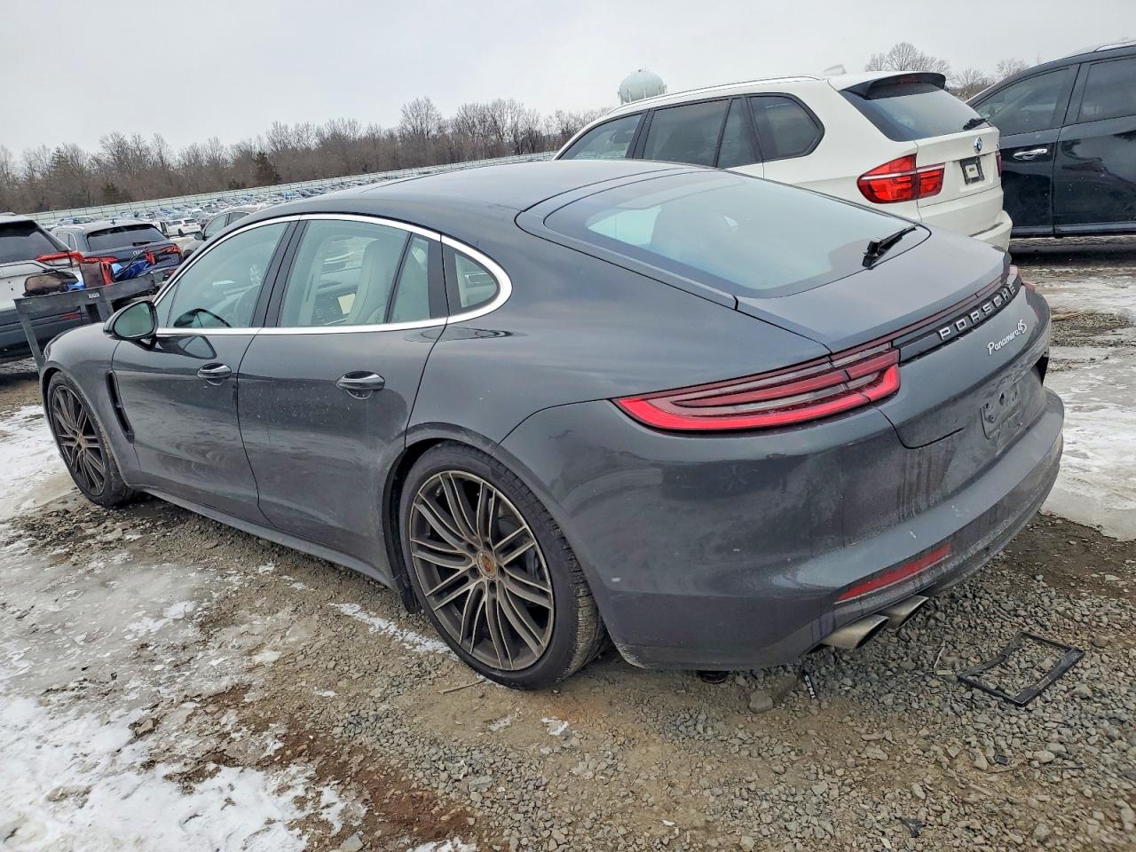 2018 PORSCHE PANAMERA 4S photo 2