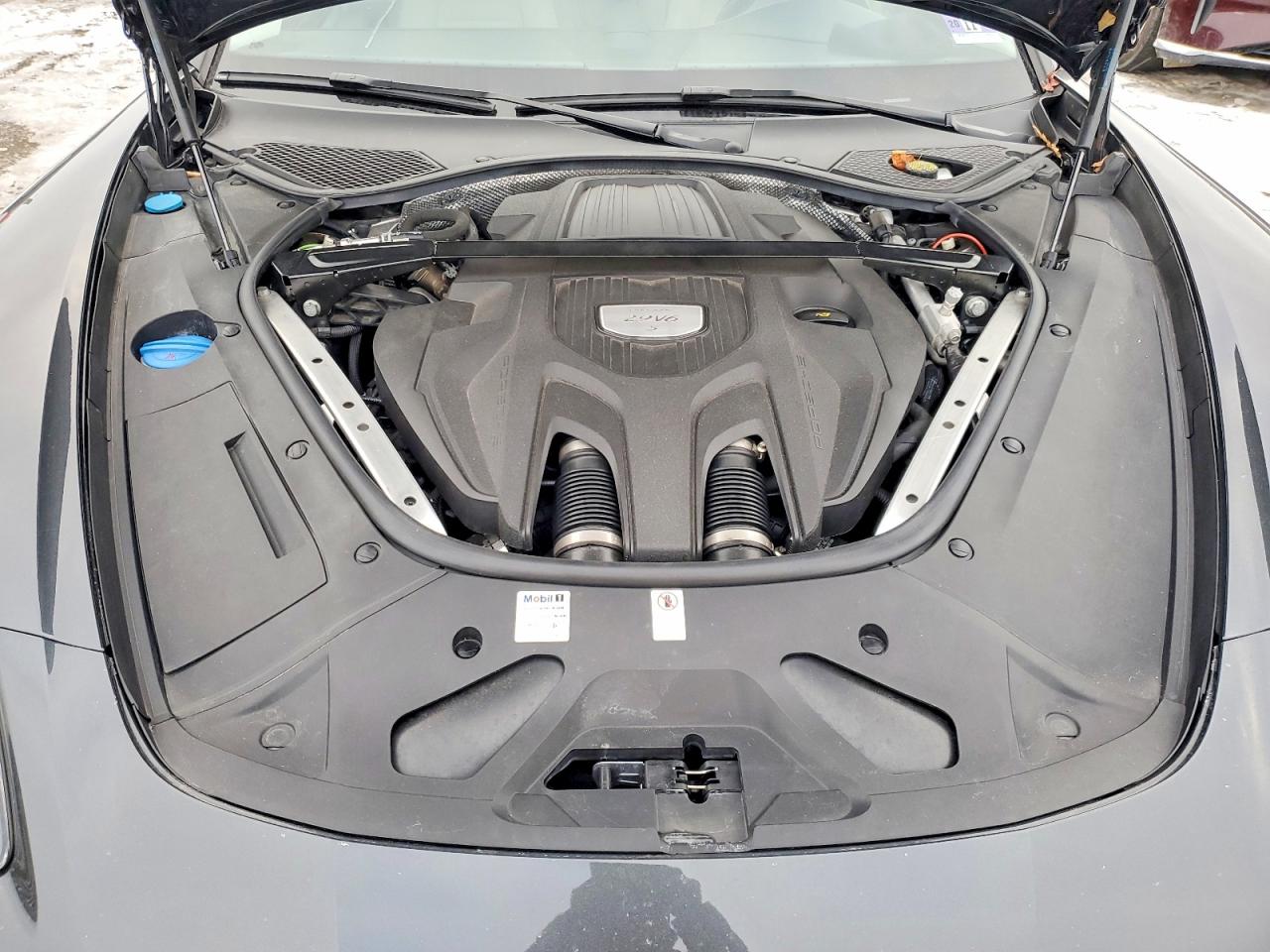2018 PORSCHE PANAMERA 4S photo 11