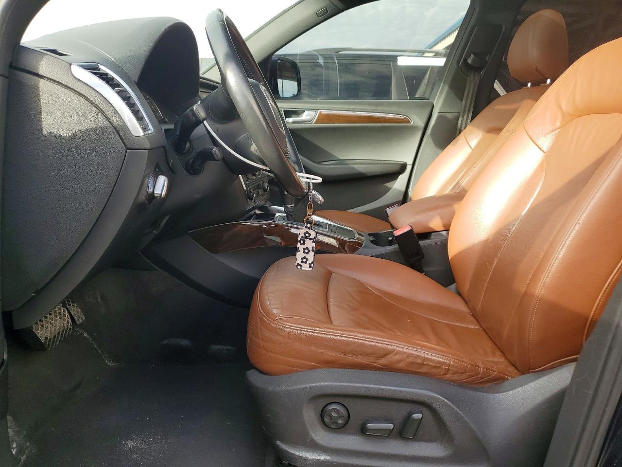 2010 AUDI Q5 PREMIUM PLUS photo 7
