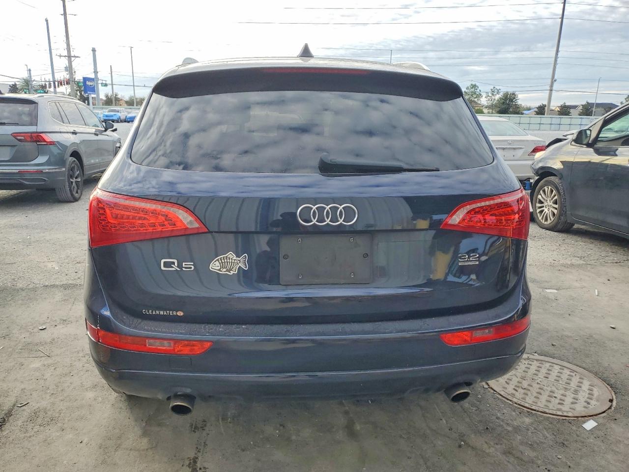 2010 AUDI Q5 PREMIUM PLUS photo 6