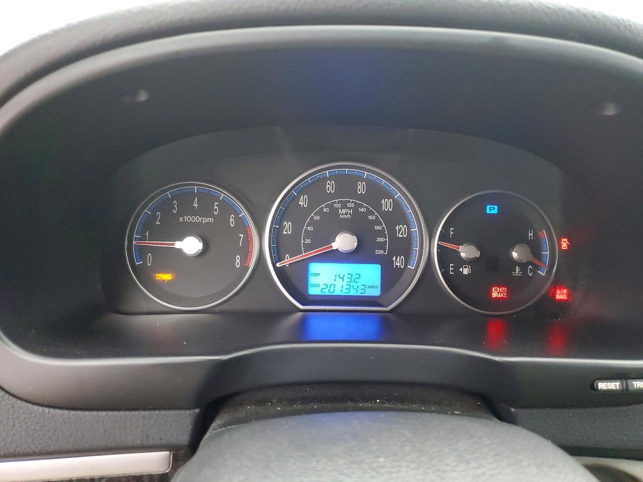 2009 HYUNDAI SANTA FE GLS photo 9