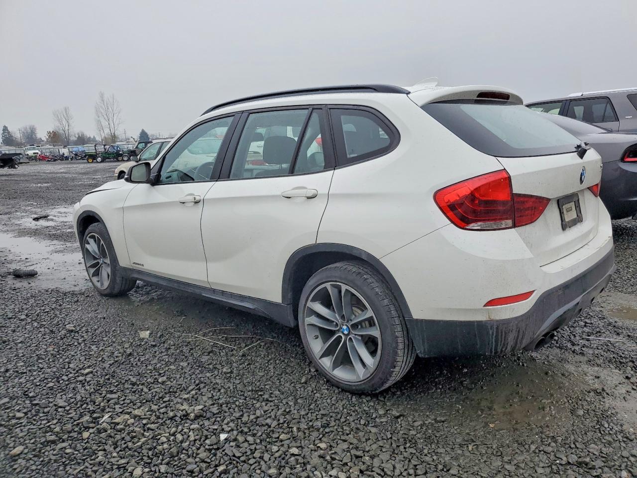 2015 BMW X1 XDRIVE28I photo 2