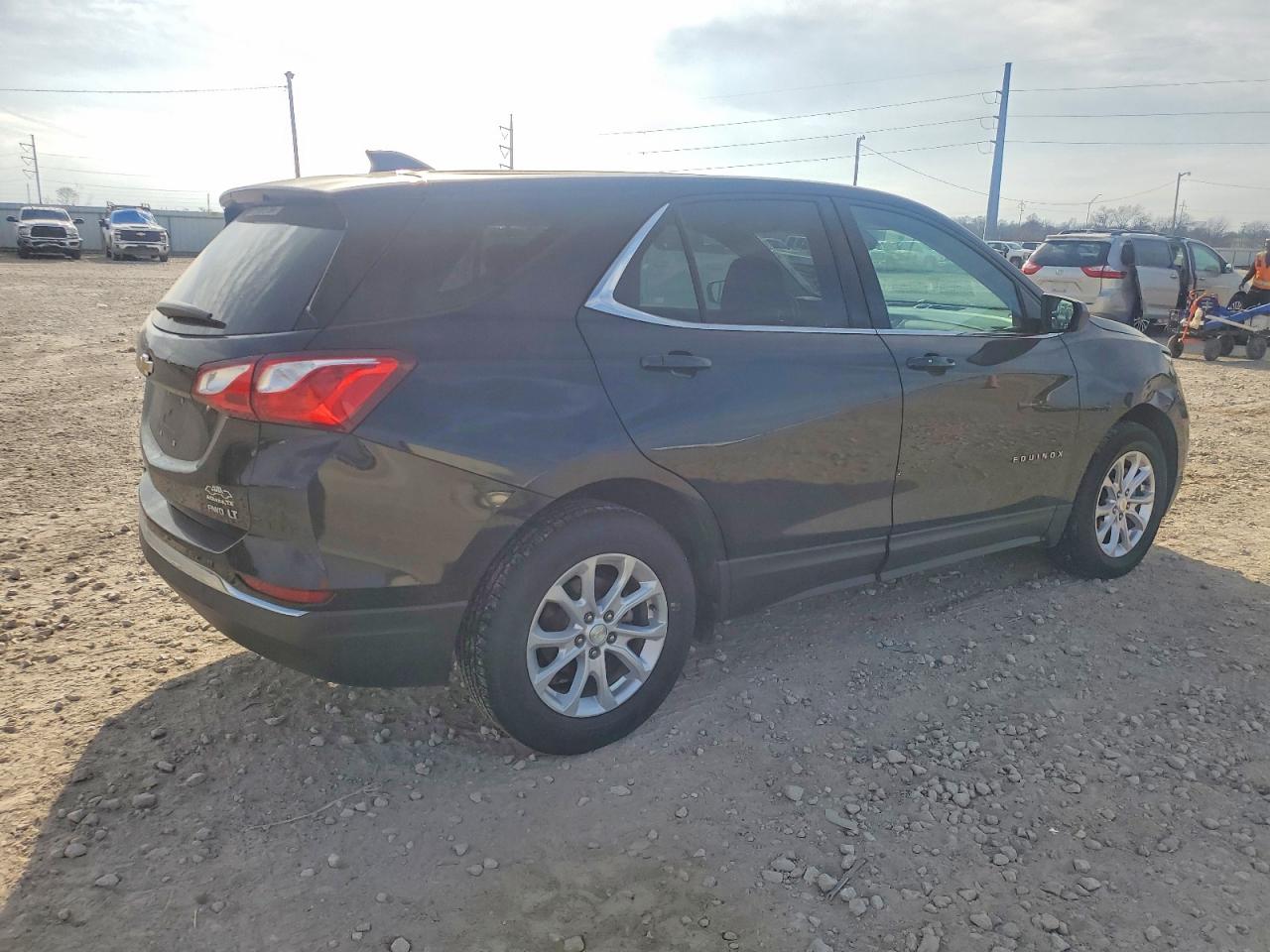 2020 CHEVROLET EQUINOX LT photo 3