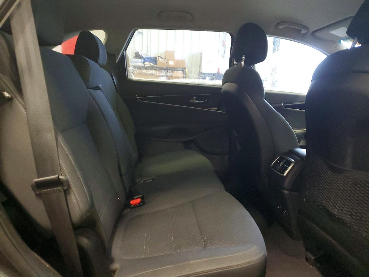 2017 KIA SORENTO LX photo 11