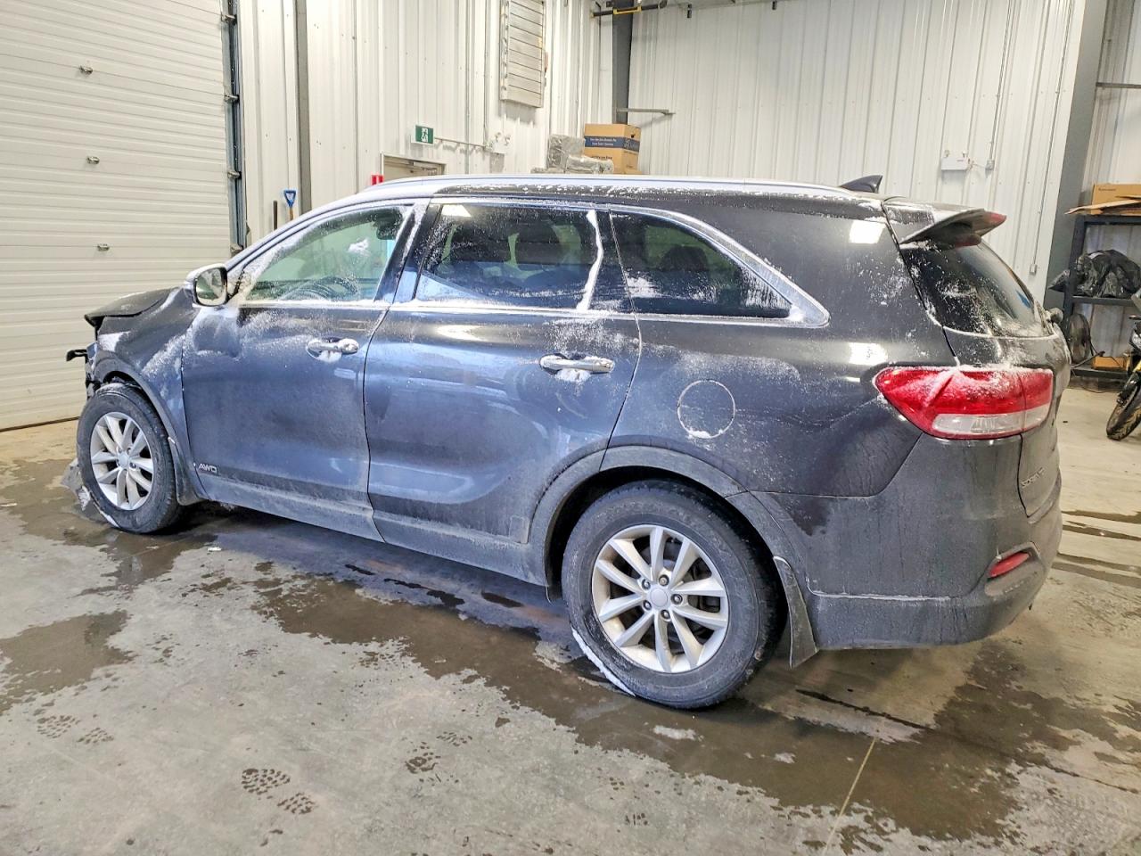 2017 KIA SORENTO LX photo 2