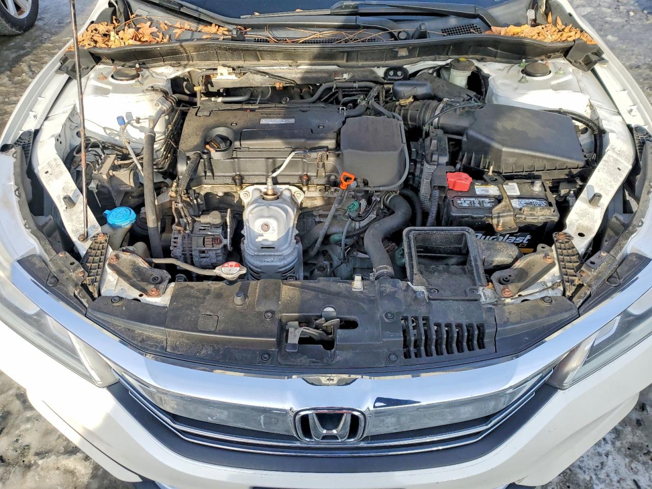 2016 HONDA ACCORD LX photo 11