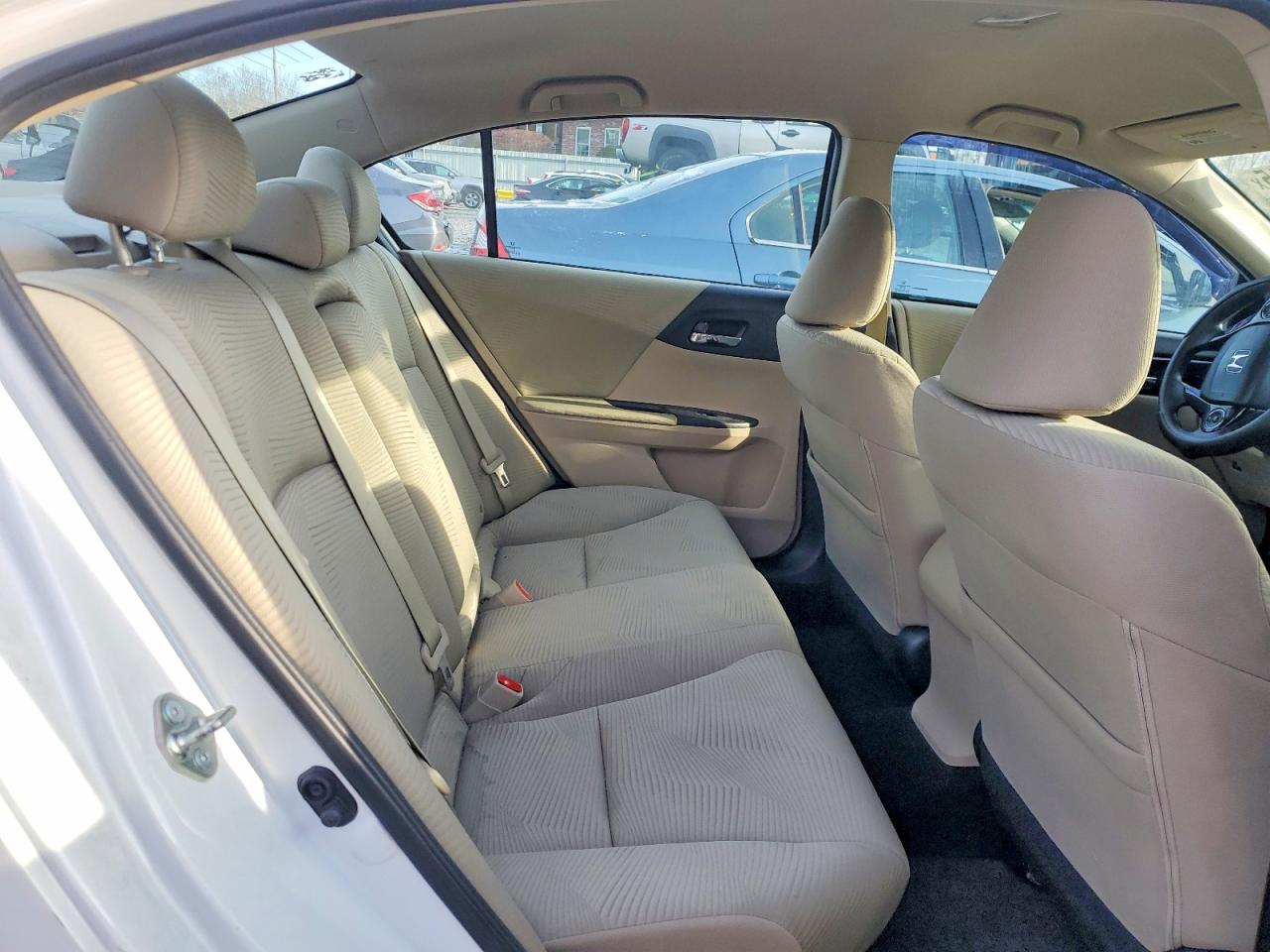 2016 HONDA ACCORD LX photo 10