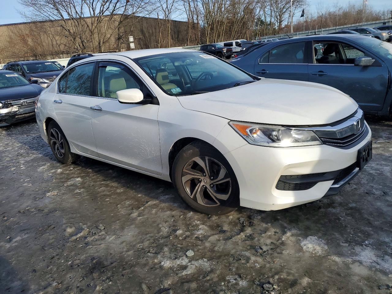 2016 HONDA ACCORD LX photo 4