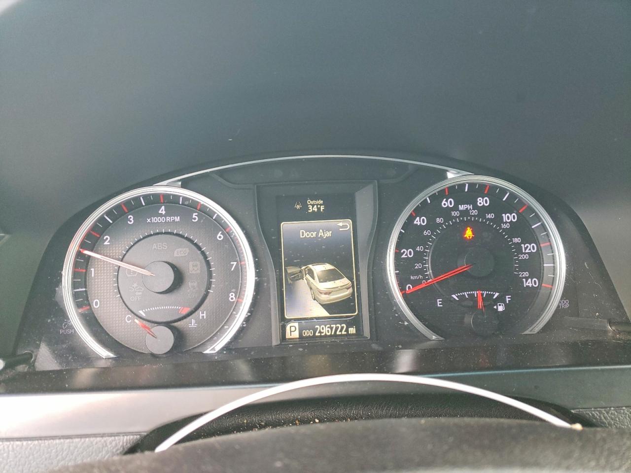2017 TOYOTA CAMRY LE photo 9