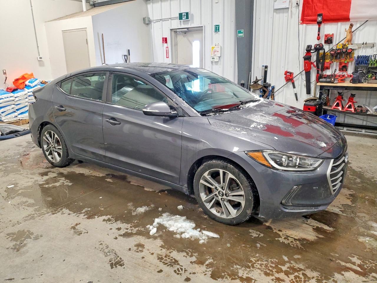 2017 HYUNDAI ELANTRA SE photo 4