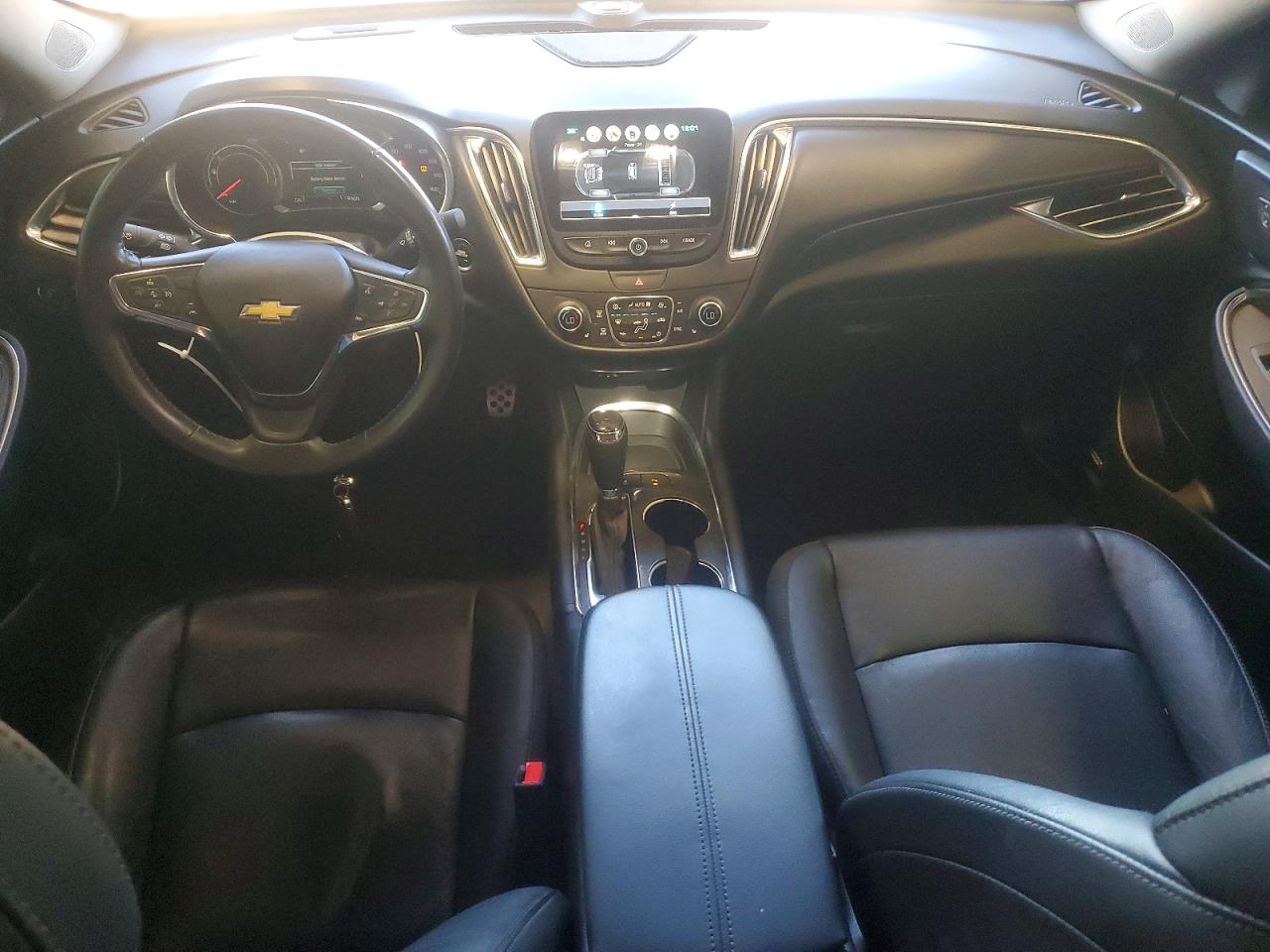2017 CHEVROLET MALIBU HYBRID photo 8