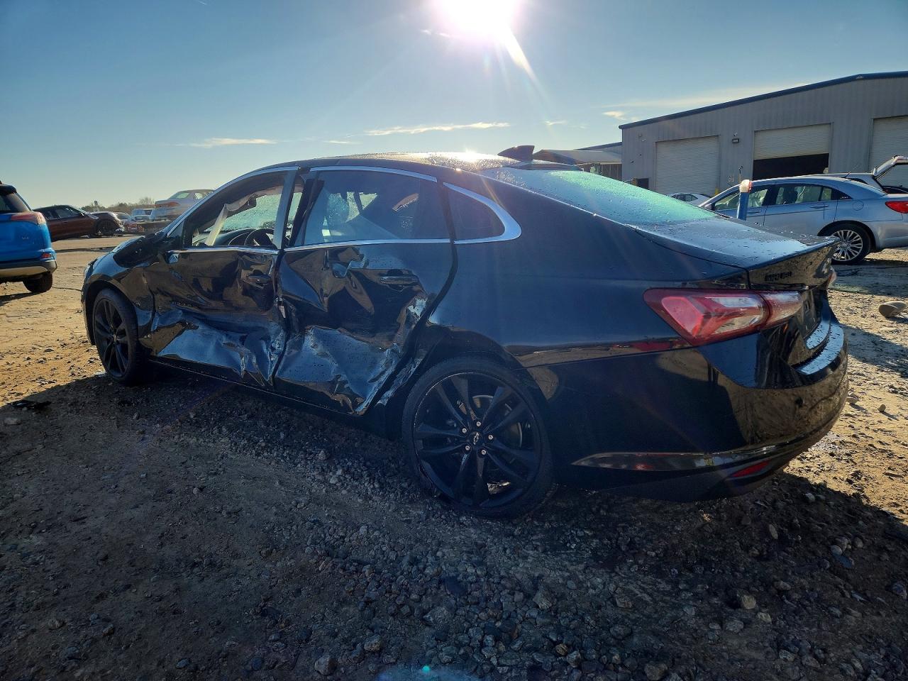 2021 CHEVROLET MALIBU LT photo 2
