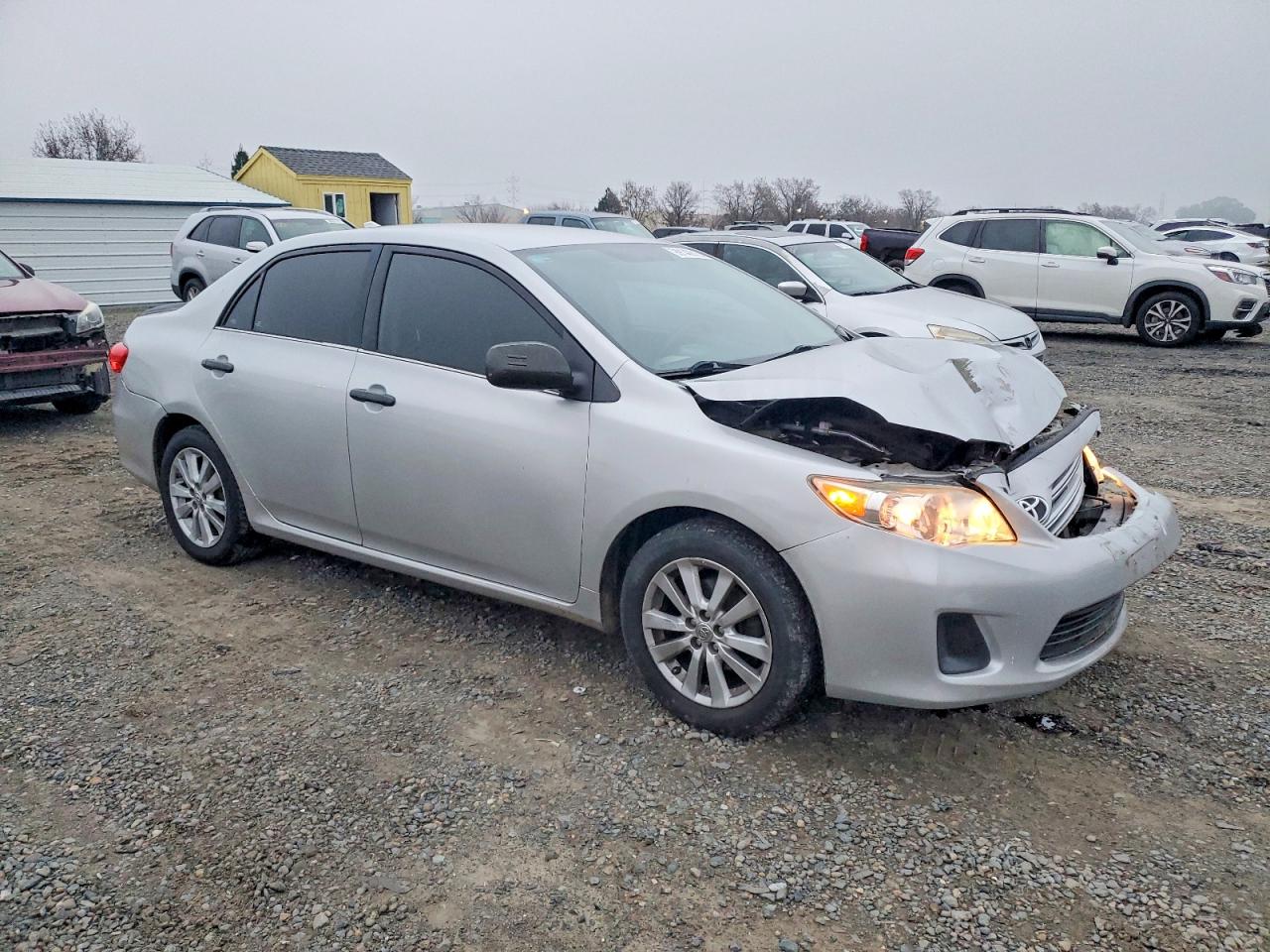 2013 TOYOTA COROLLA BASE photo 4