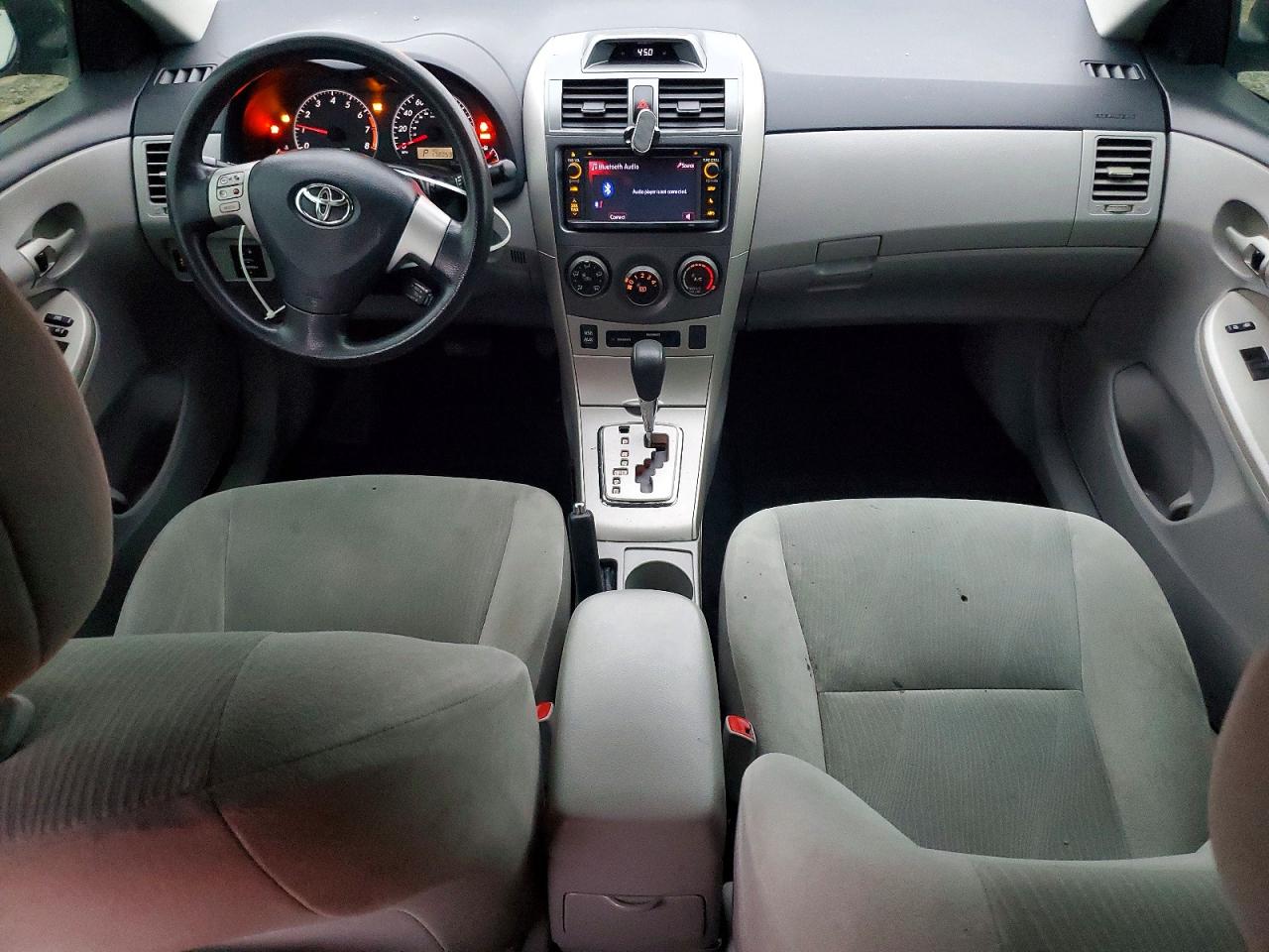2013 TOYOTA COROLLA BASE photo 8