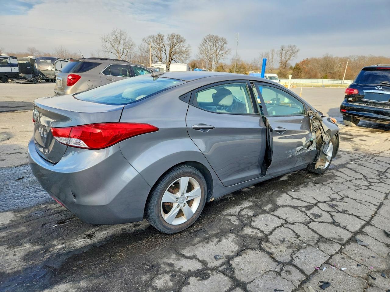 2013 HYUNDAI ELANTRA GLS photo 5