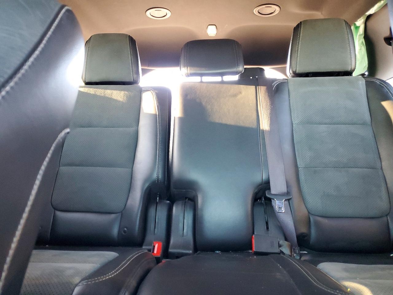 2015 FORD EXPLORER XLT photo 10