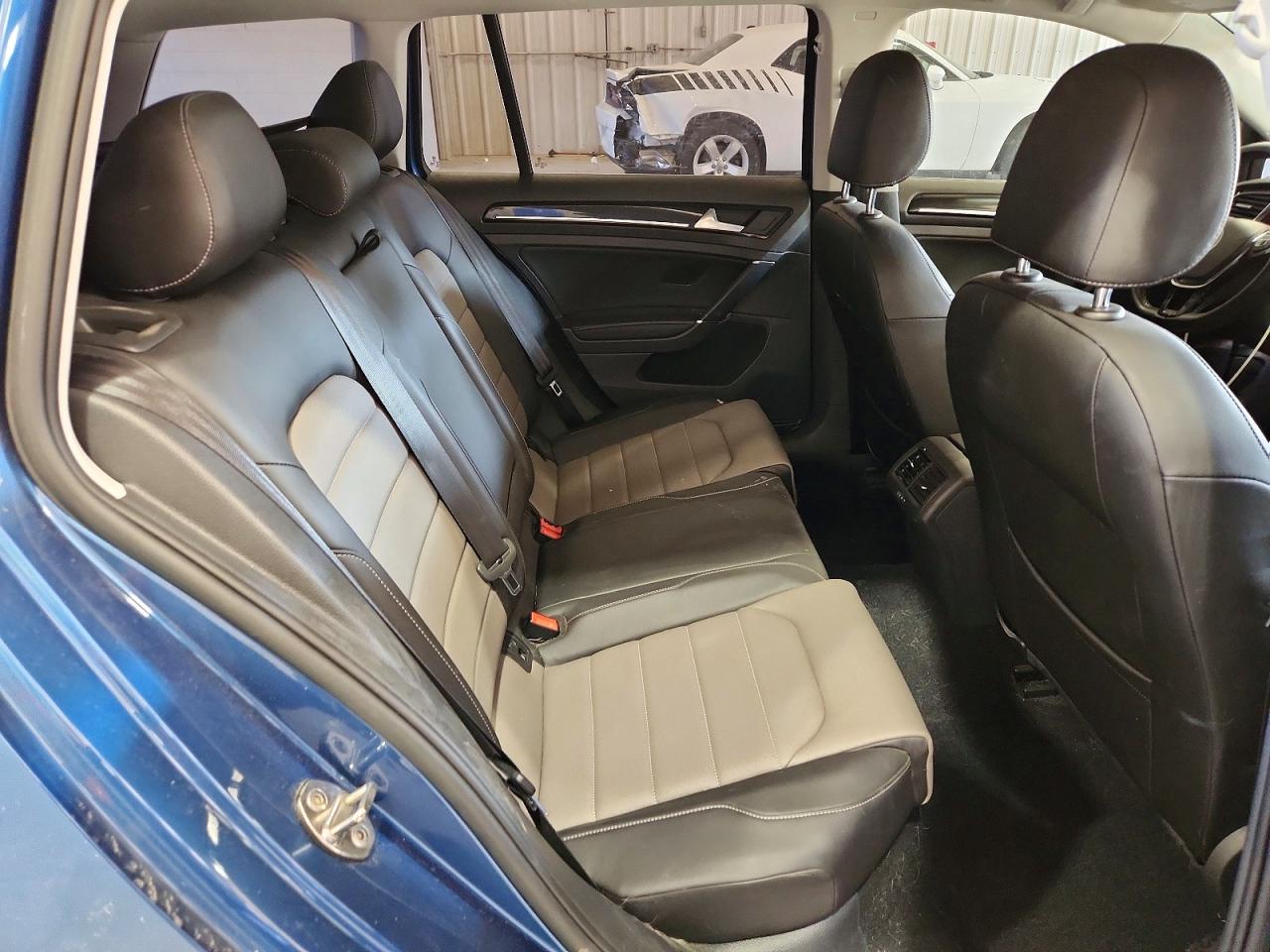 2017 VOLKSWAGEN GOLF SPORTWAGEN S photo 10