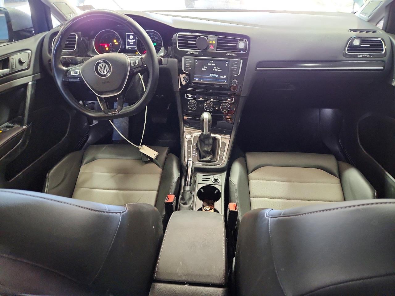 2017 VOLKSWAGEN GOLF SPORTWAGEN S photo 8