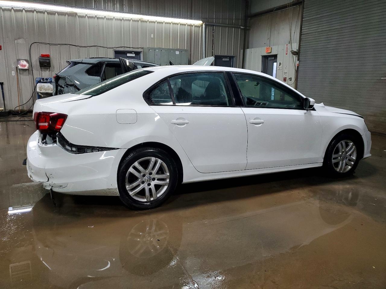 2018 VOLKSWAGEN JETTA S photo 3
