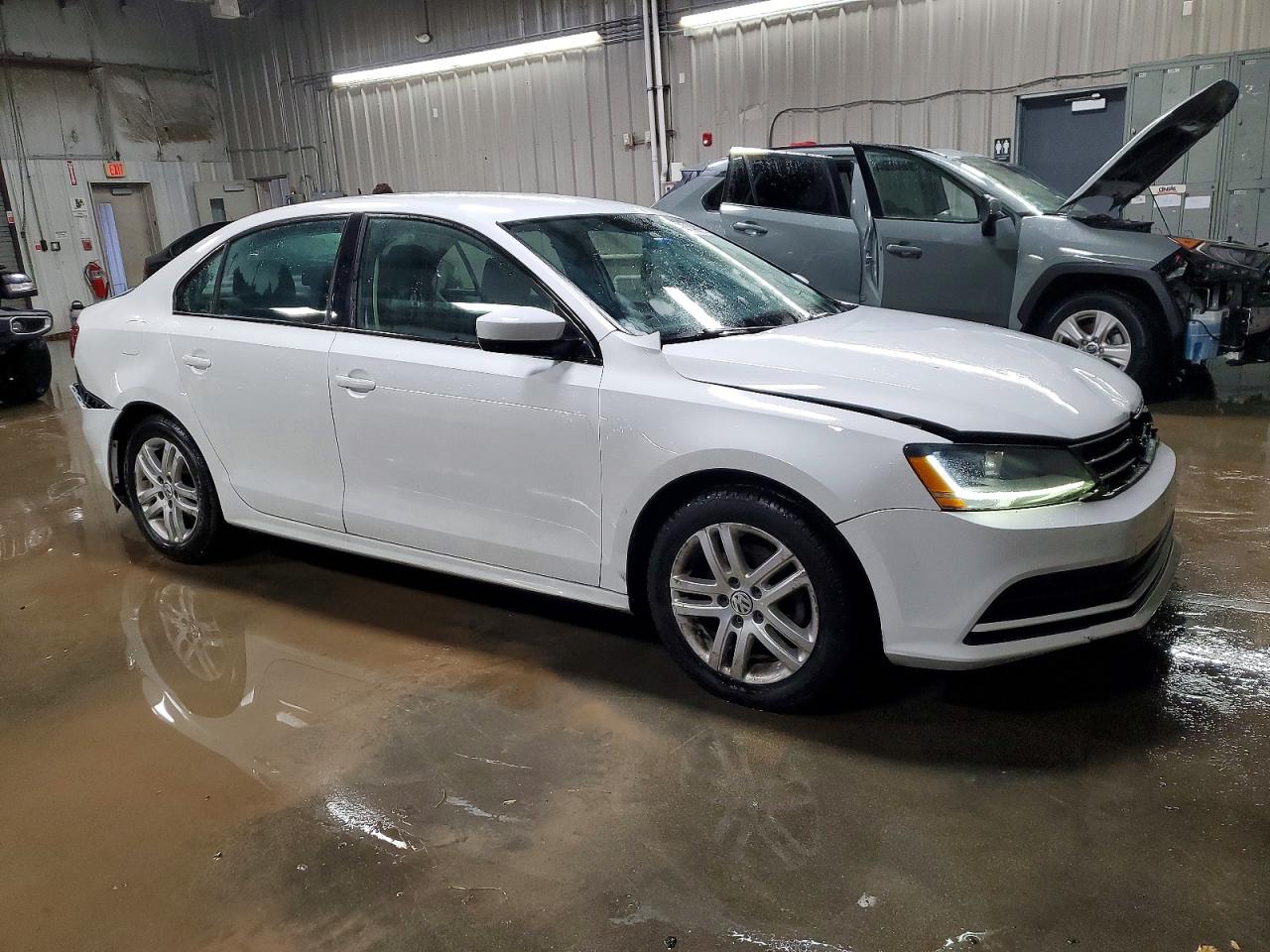 2018 VOLKSWAGEN JETTA S photo 4