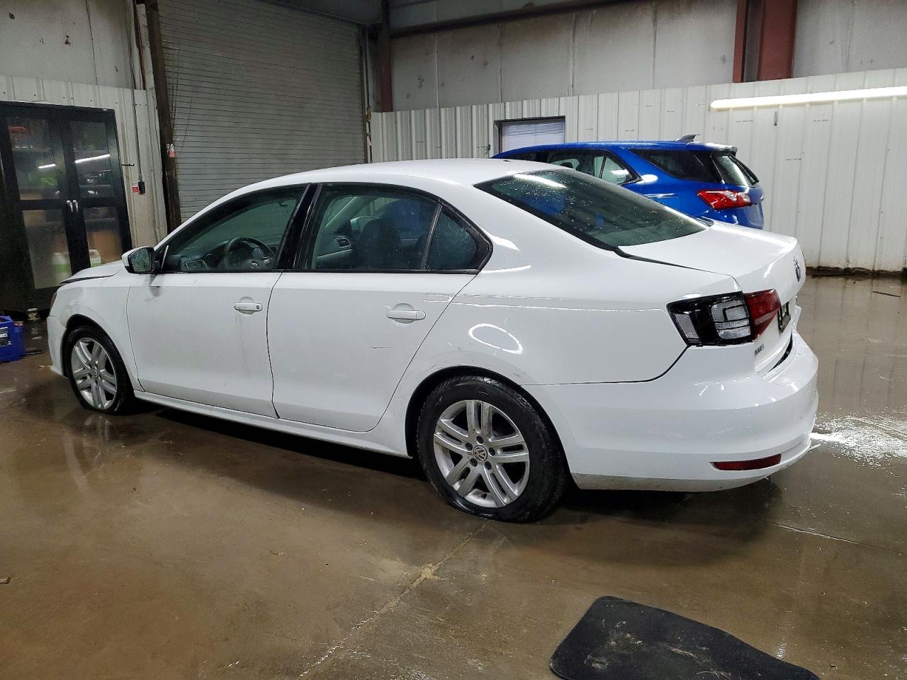 2018 VOLKSWAGEN JETTA S photo 2
