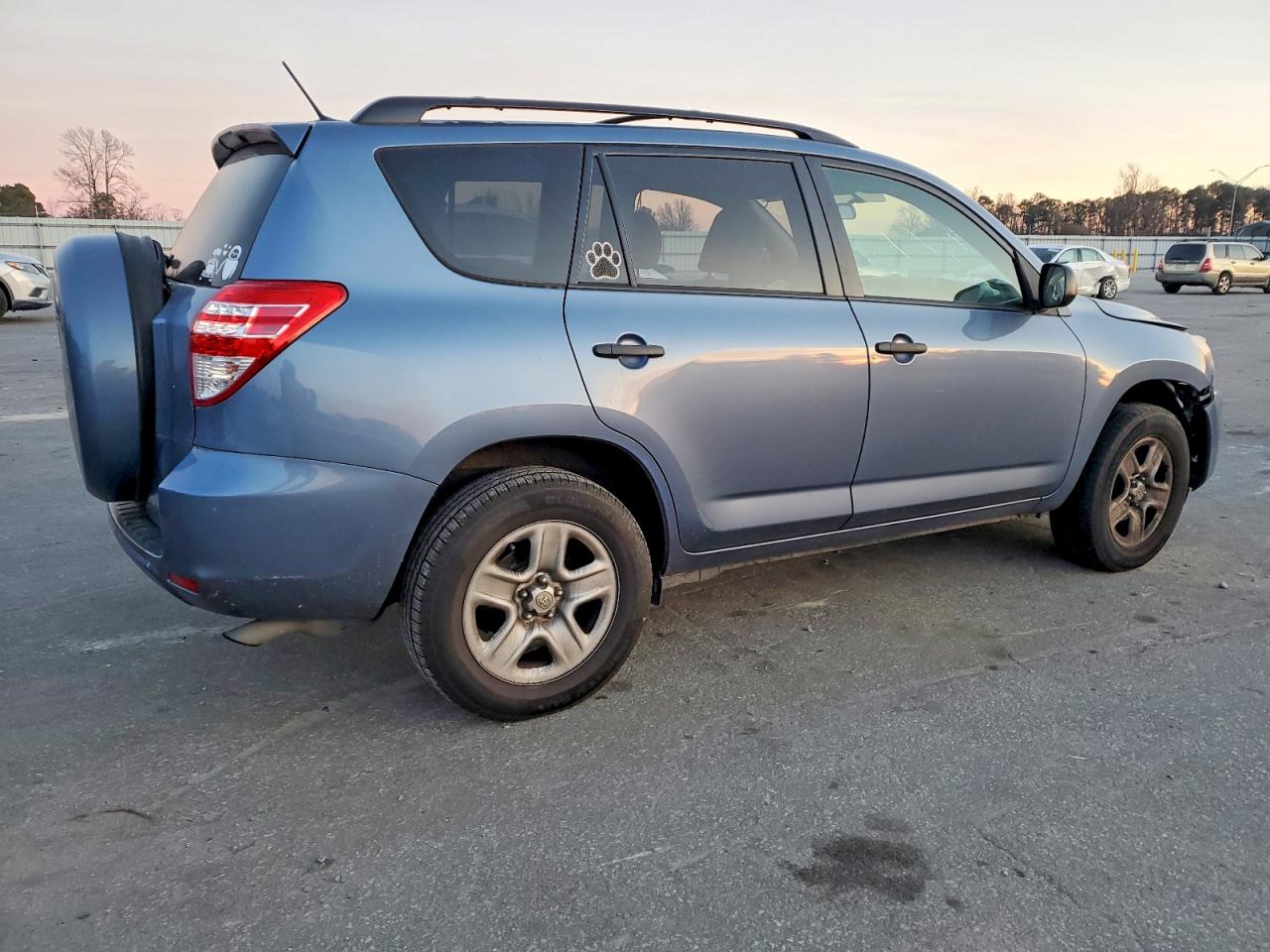 2011 TOYOTA RAV4 photo 5