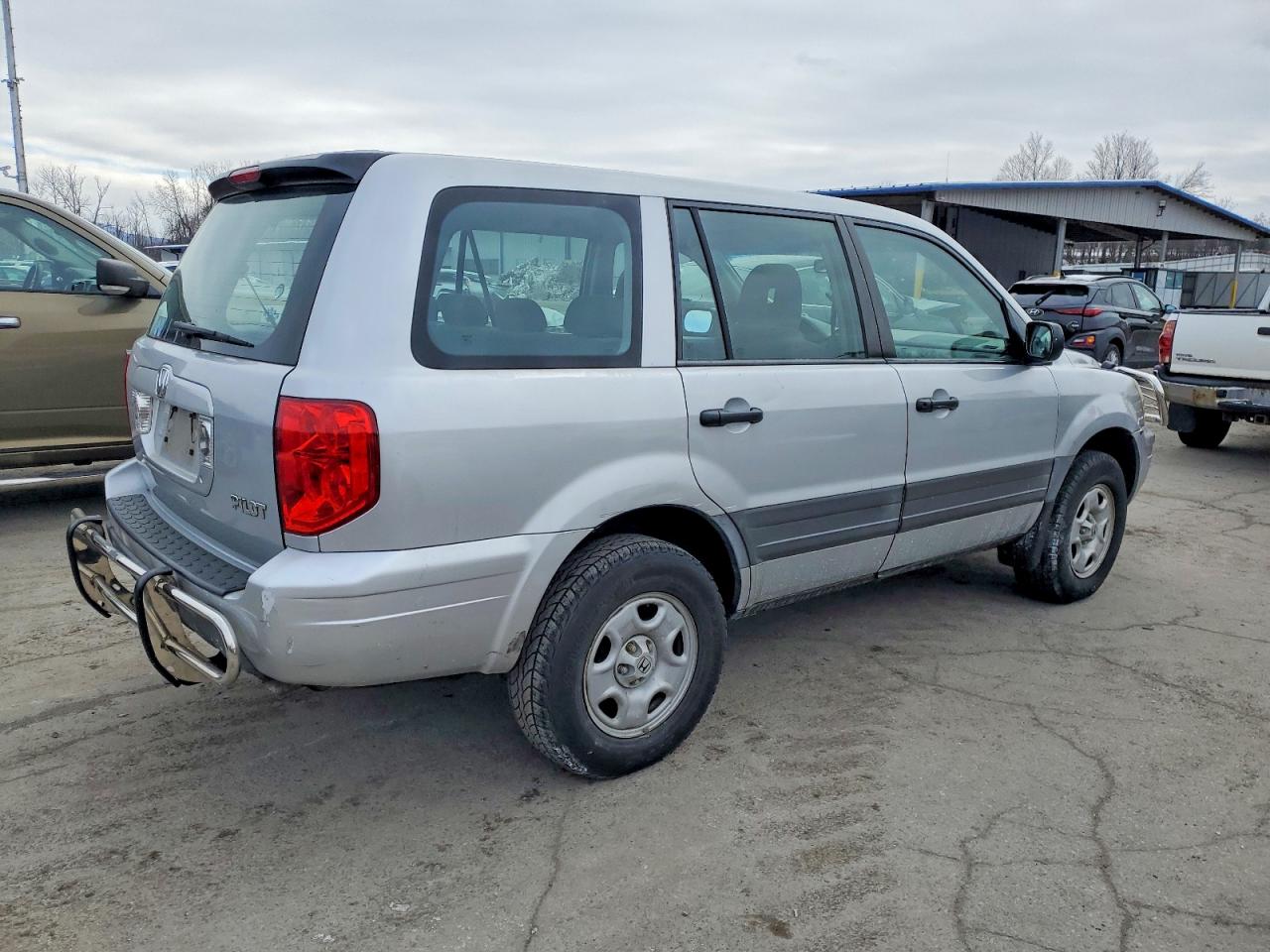 2003 HONDA PILOT LX photo 3