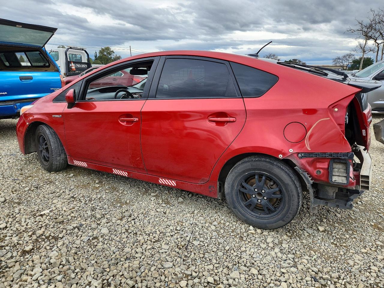 2012 TOYOTA PRIUS photo 2