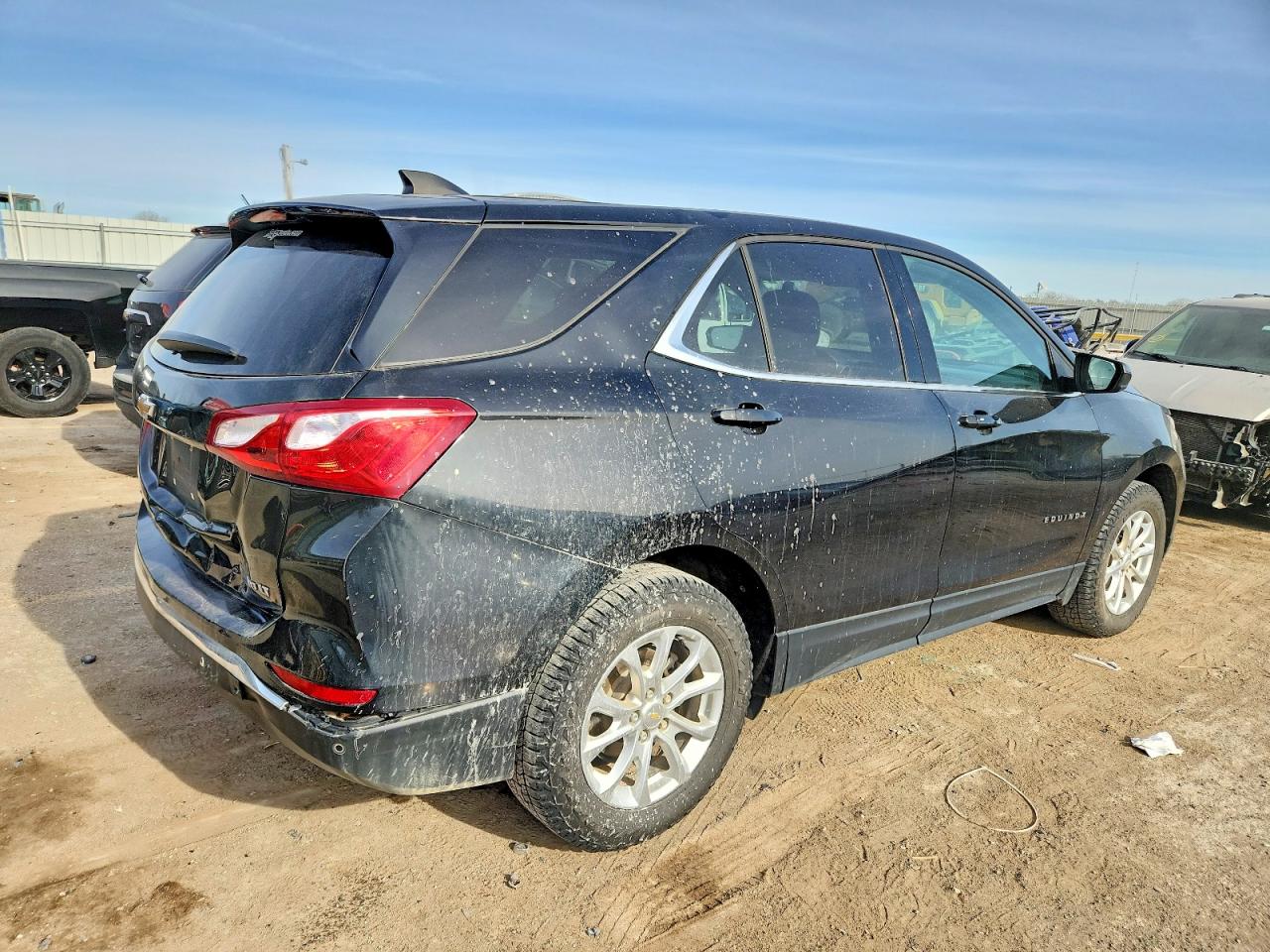 2020 CHEVROLET EQUINOX LT photo 3