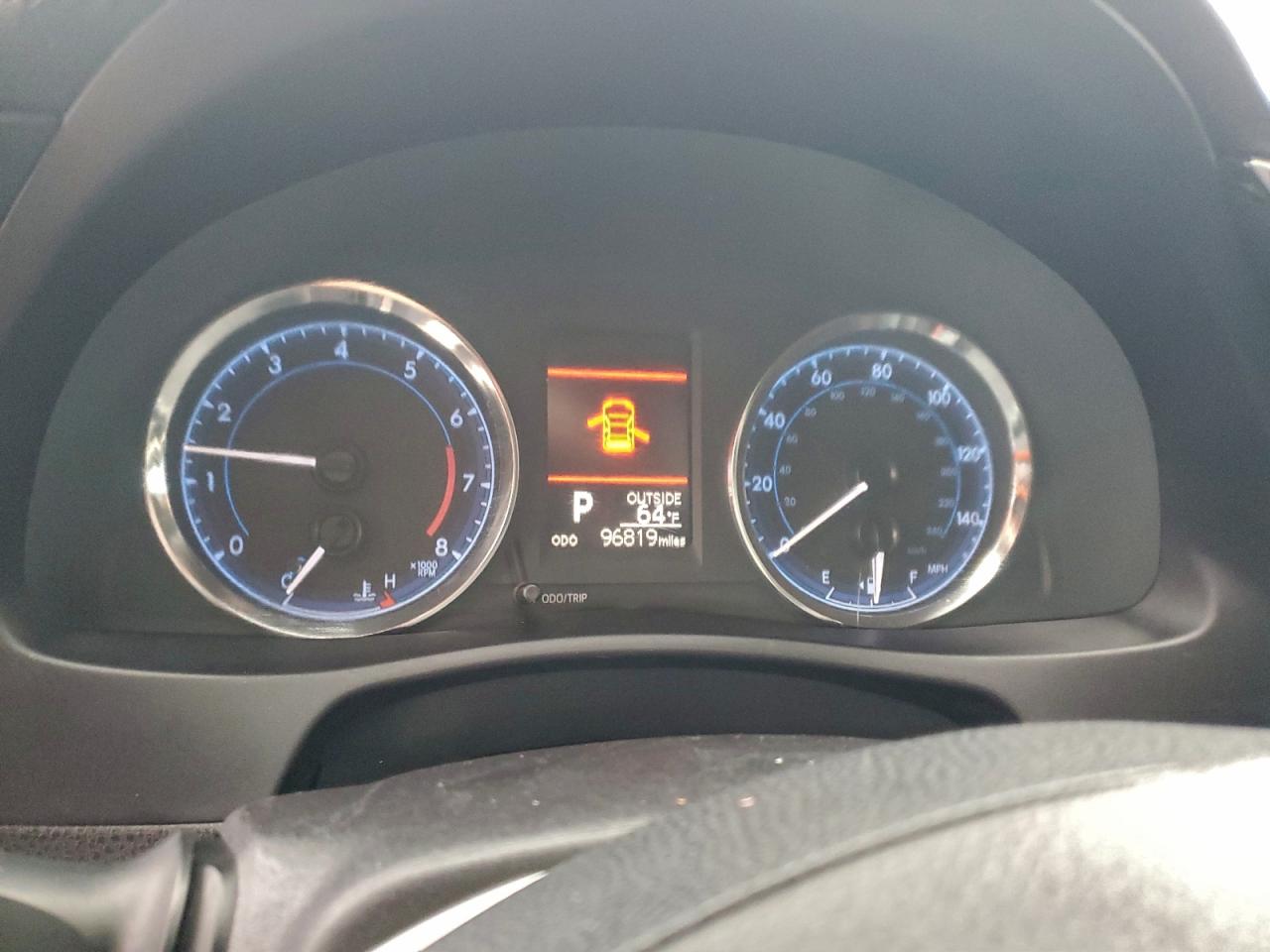 2018 TOYOTA COROLLA L photo 9