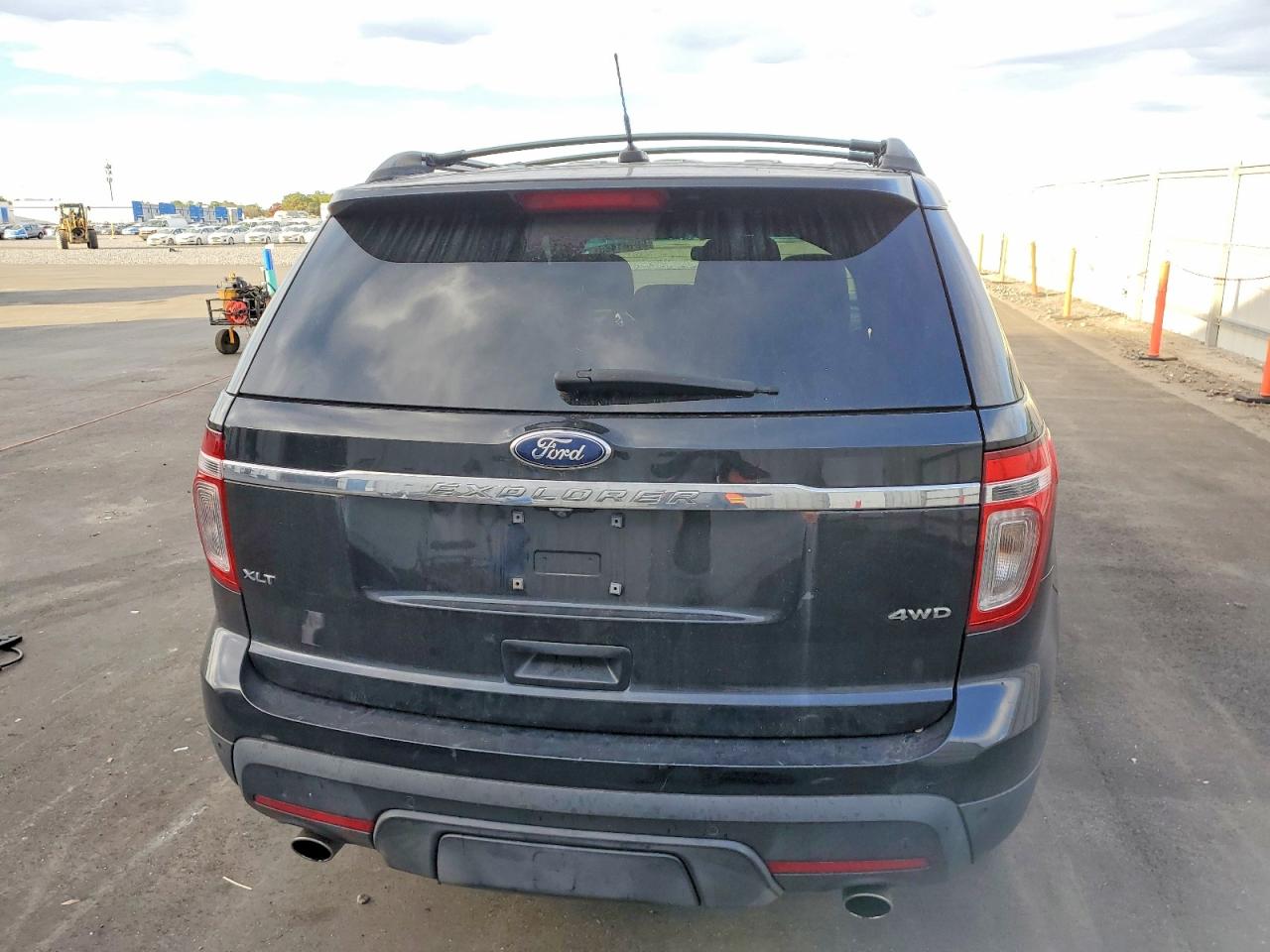 2013 FORD EXPLORER XLT photo 11