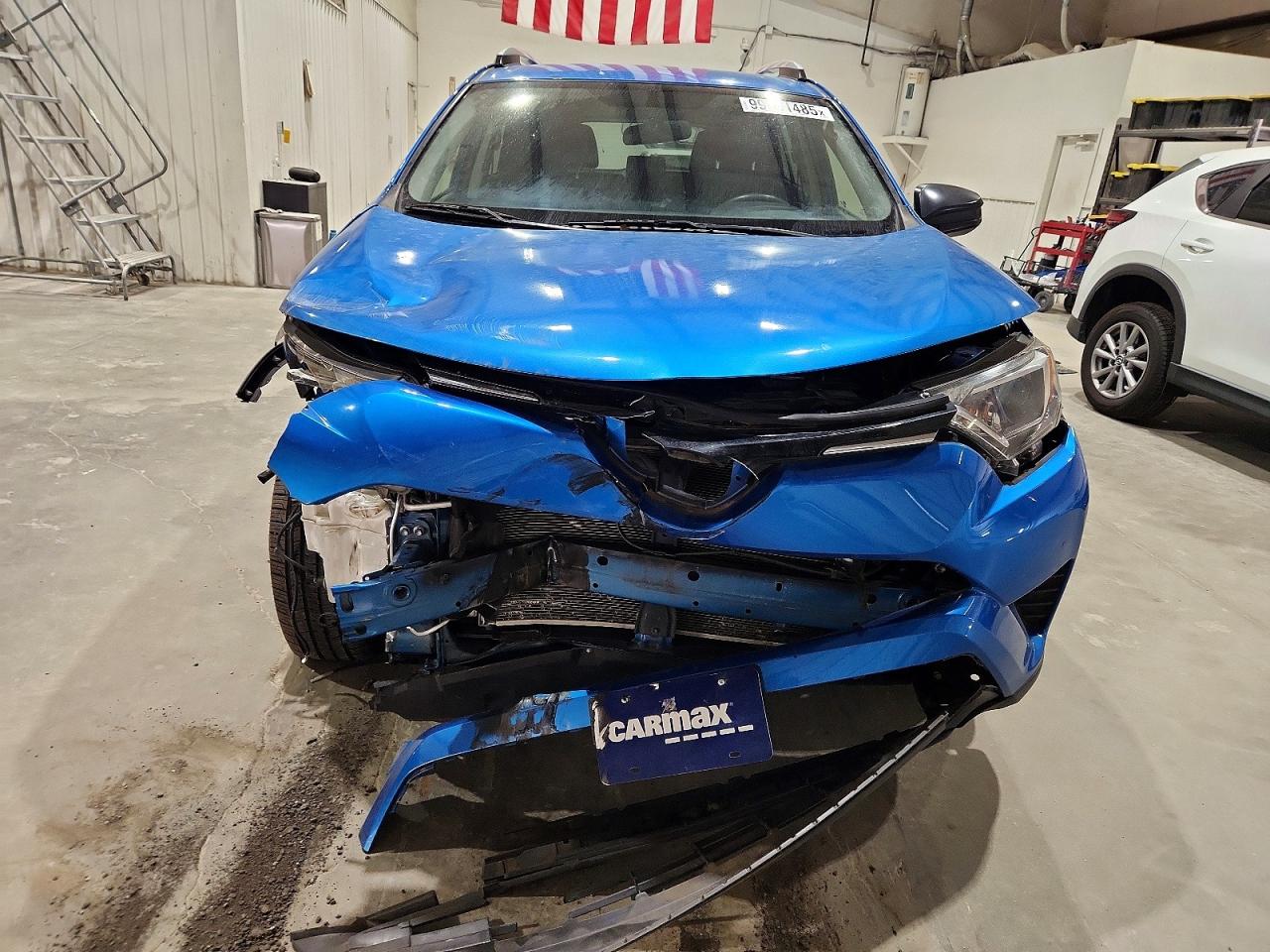 2016 TOYOTA RAV4 LE photo 5