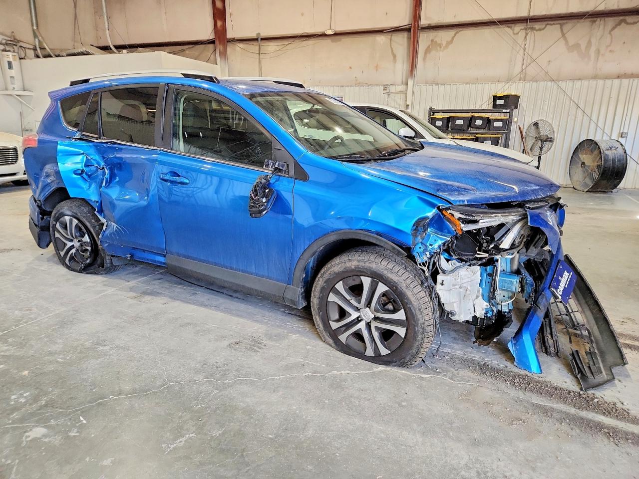 2016 TOYOTA RAV4 LE photo 4