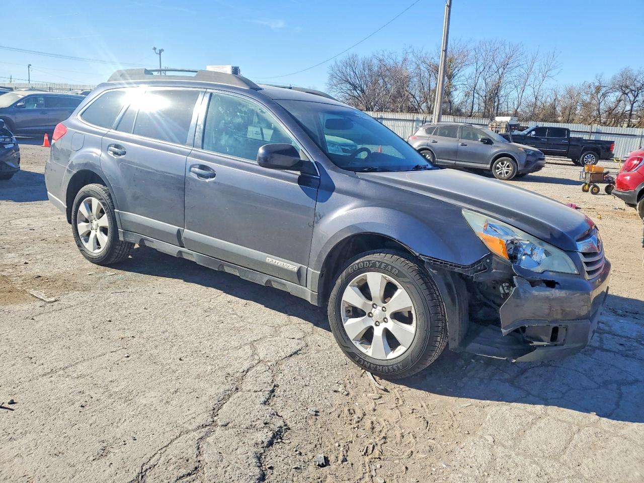 2011 SUBARU OUTBACK 2.5I LIMITED photo 4