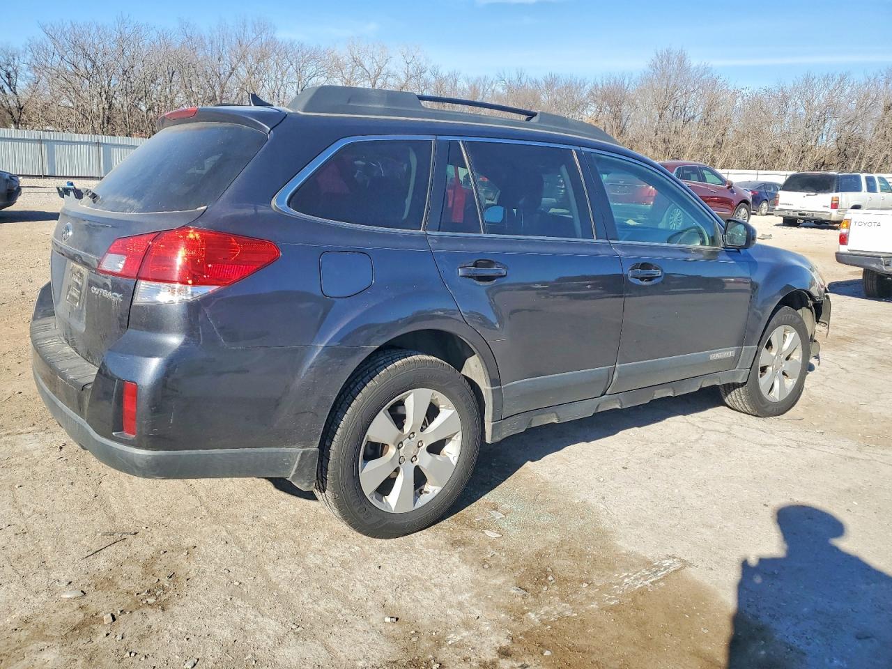 2011 SUBARU OUTBACK 2.5I LIMITED photo 3
