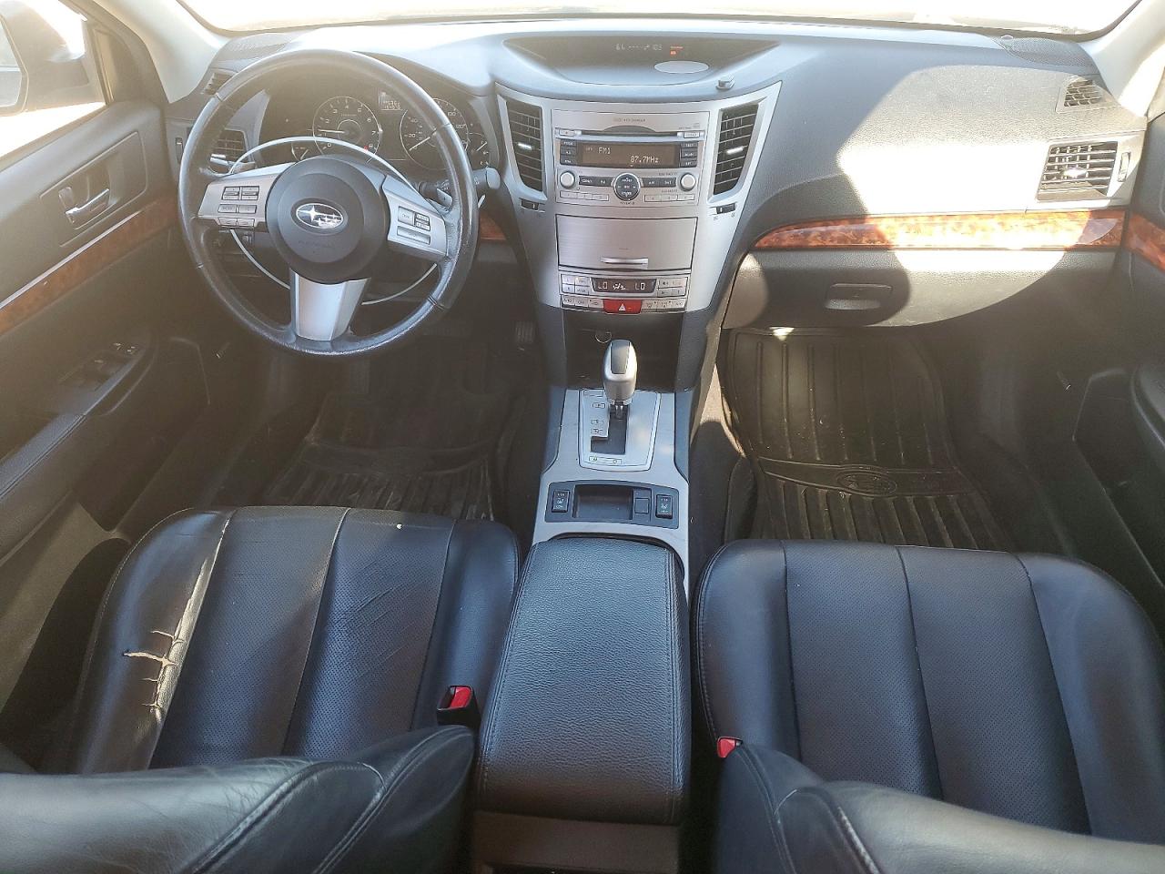 2011 SUBARU OUTBACK 2.5I LIMITED photo 8