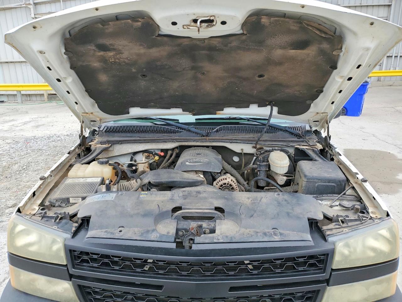 2004 CHEVROLET SILVERADO K1500 photo 11