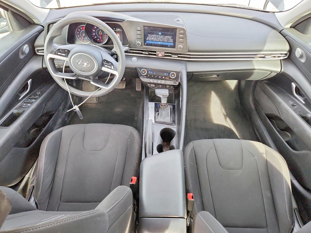 2023 HYUNDAI ELANTRA SEL photo 22