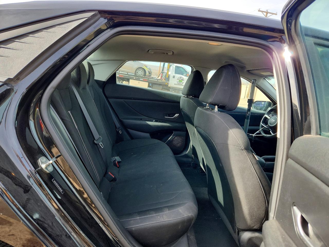 2023 HYUNDAI ELANTRA SEL photo 28