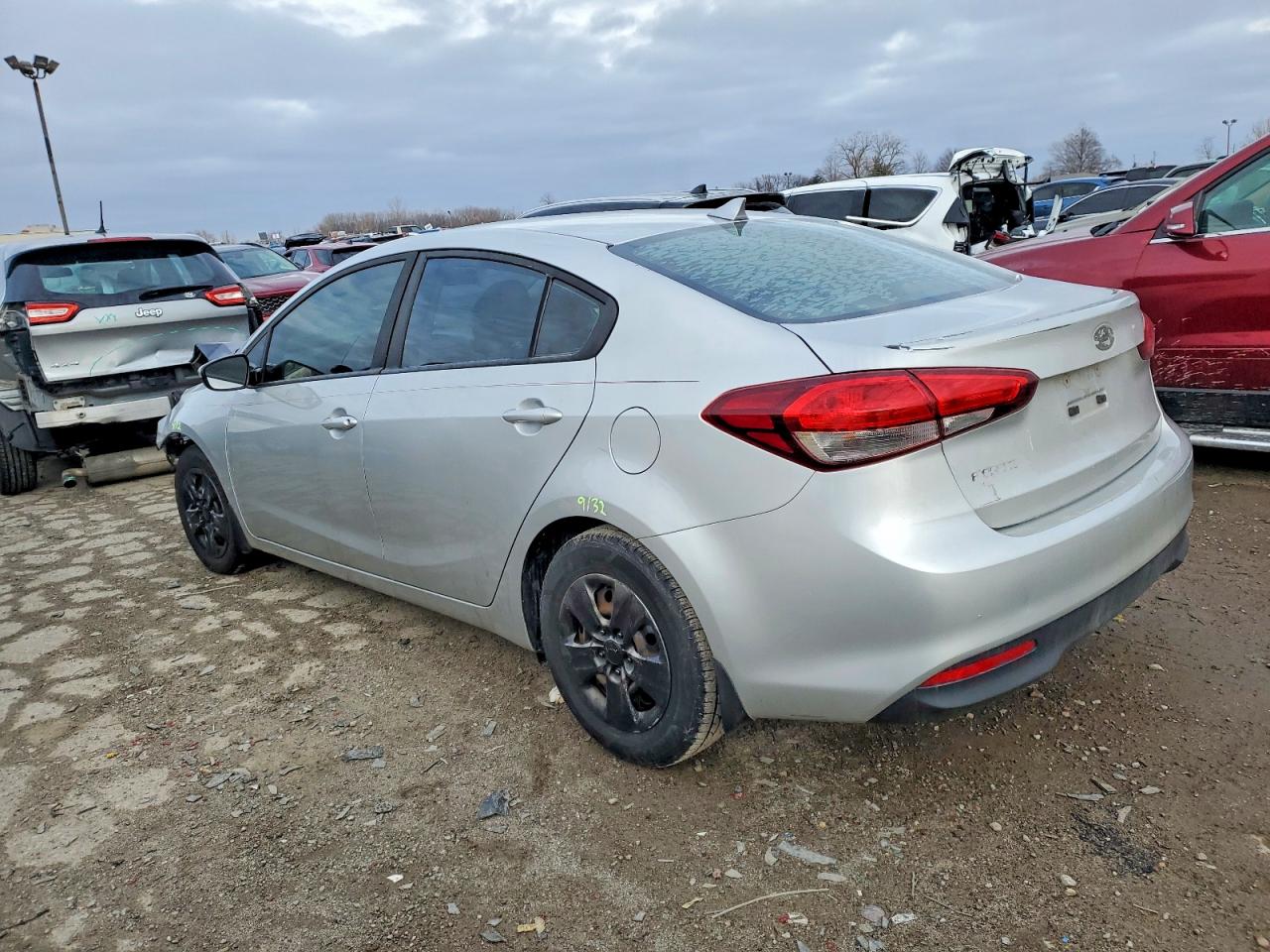 2018 KIA FORTE LX photo 2