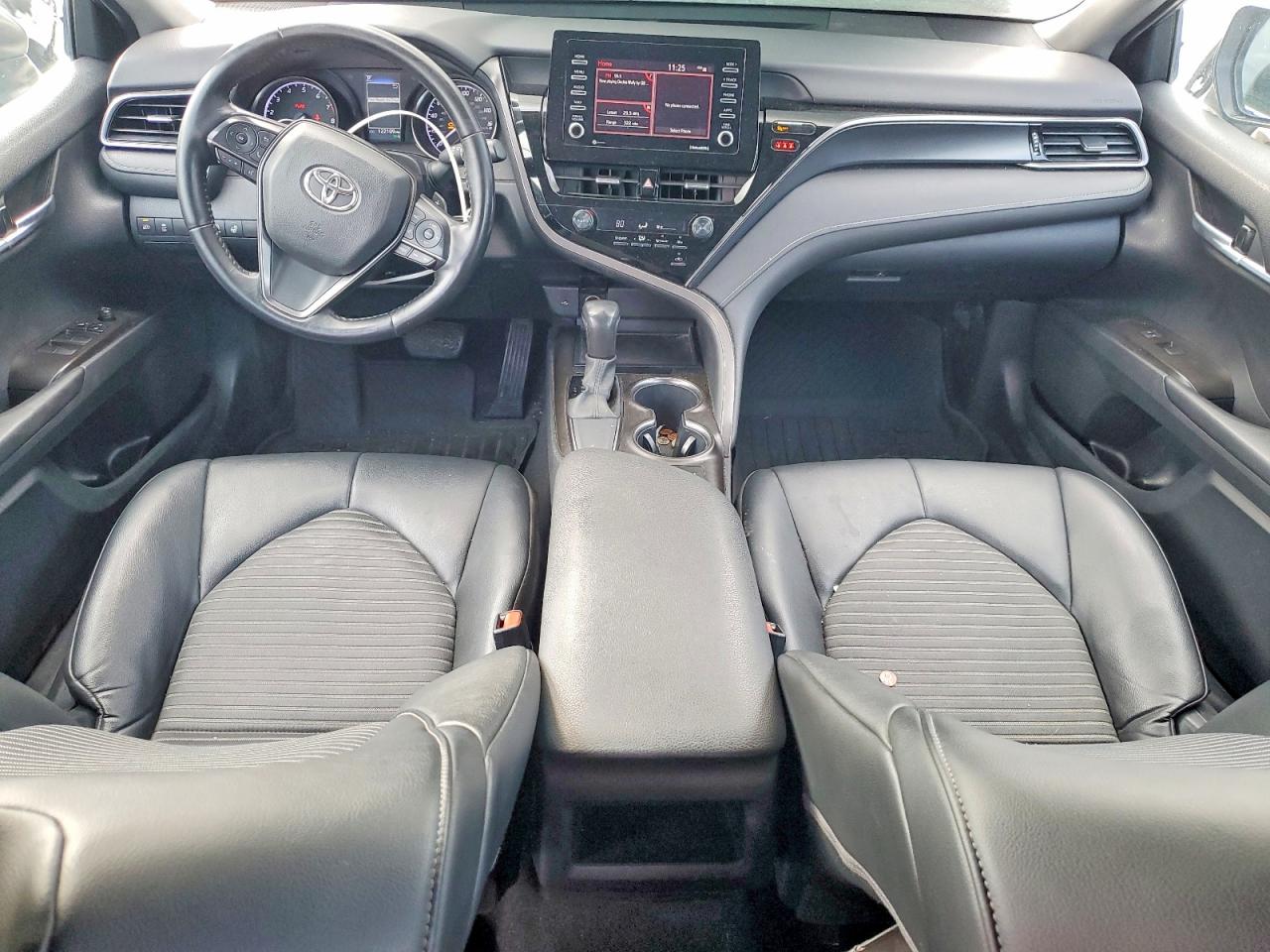 2021 TOYOTA CAMRY SE photo 15