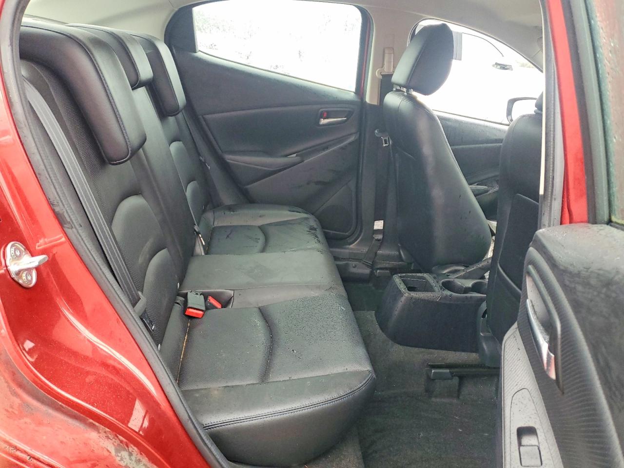 2019 TOYOTA YARIS L photo 10