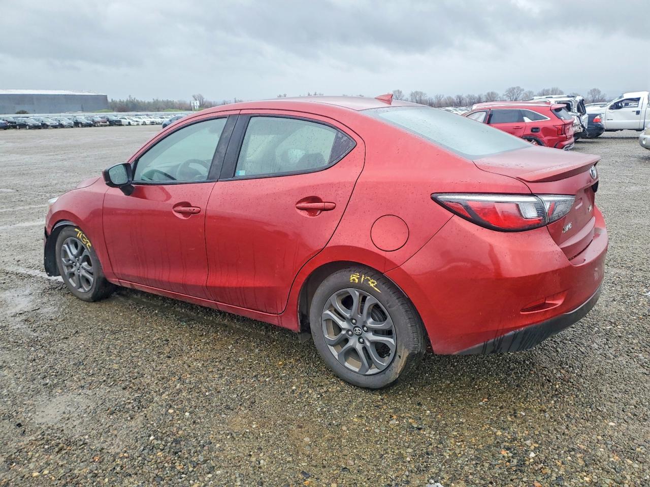 2019 TOYOTA YARIS L photo 2