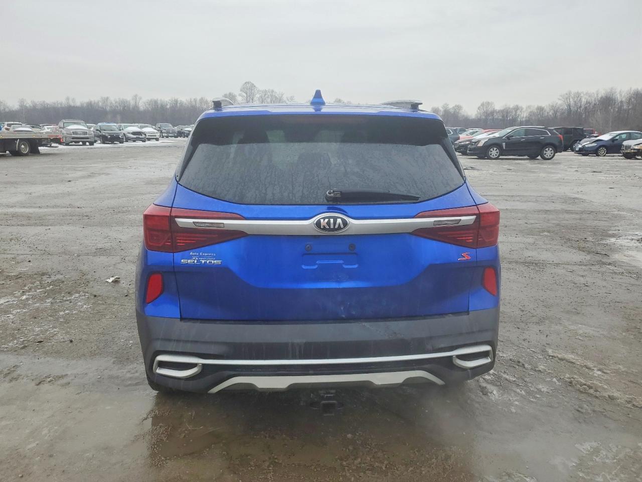 2021 KIA SELTOS S photo 6