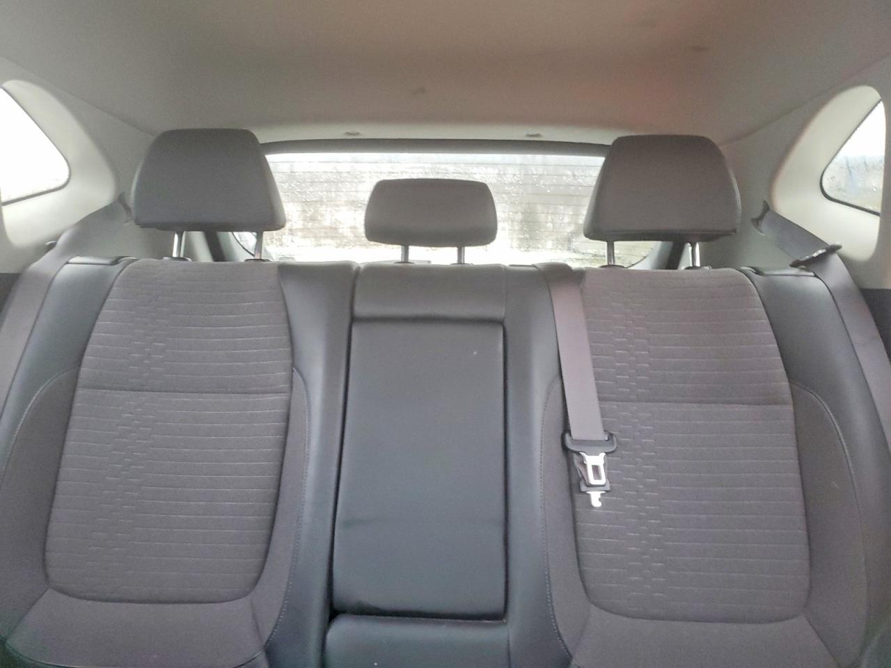 2021 KIA SELTOS S photo 10